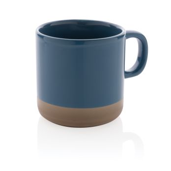 Becher aus glasiertem Keramik