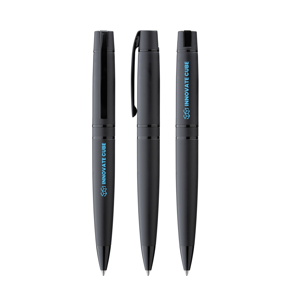 auf der Kappe/auf dem Oberteil (3,5x0,7 cm)