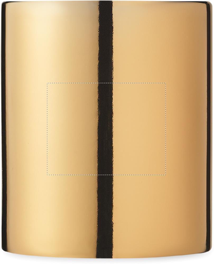 Gegenüber d. Henkel (3,5 x 4,5 cm)