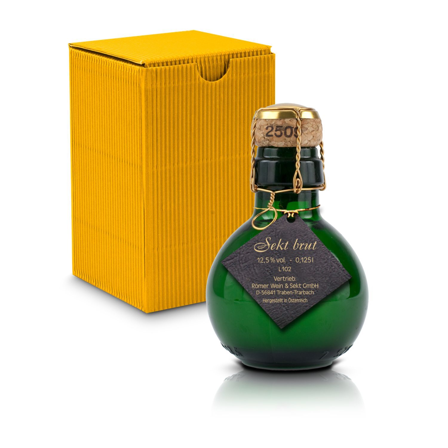 Werbeanbringung an der Flasche (Manschette: ca. 15 x 15 cm, Anhänger 5 x 5 cm)