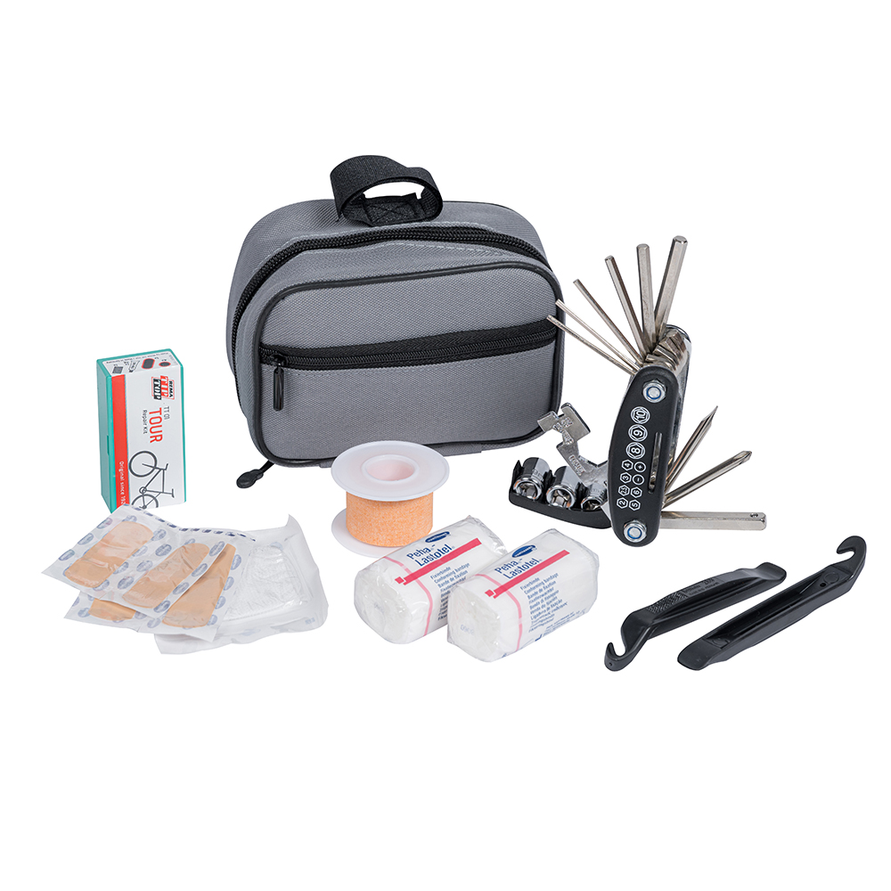 auf der Tasche, oberhalb des Reißverschlusses (9 x 1,5 cm)